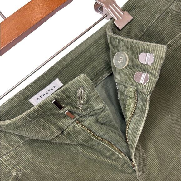 NWT JONES SPORT Green Corduroy Stretch straight leg Pants, Size 10 - Picture 5 of 11
